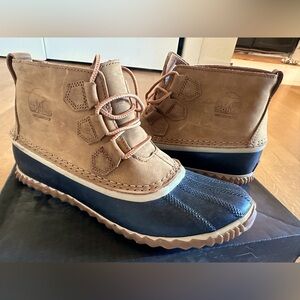 Sorel Out and About Boots